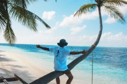 Redes sociales en vacaciones: cómo gestionarlas en 5 pasos