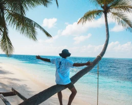 Redes sociales en vacaciones: cómo gestionarlas en 5 pasos